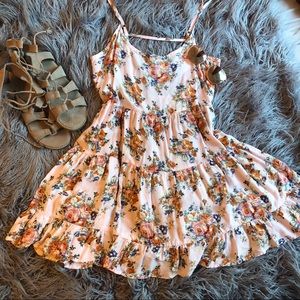 Adorable babydoll floral dress